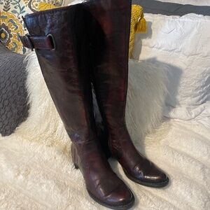 BEAUTIFUL LEATHER BORN CROWN SIZE 6 BURGANDY & BLACK HIGH RIDING BOOTS